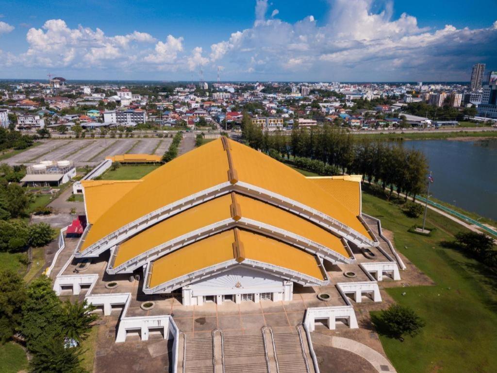 Chada Veranda Hotel Khon Kaen Buitenkant foto